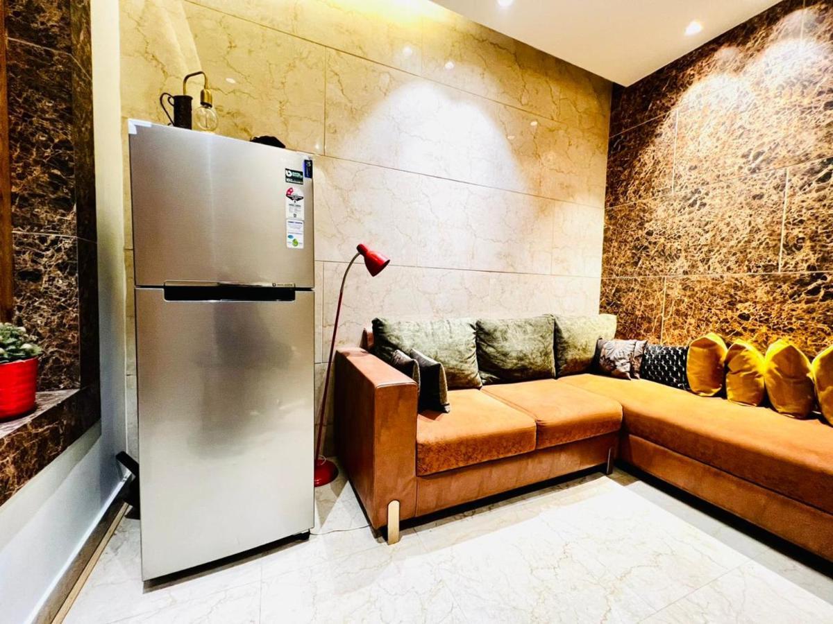 ניו דלהי Divine Studios Rajouri Garden מראה חיצוני תמונה