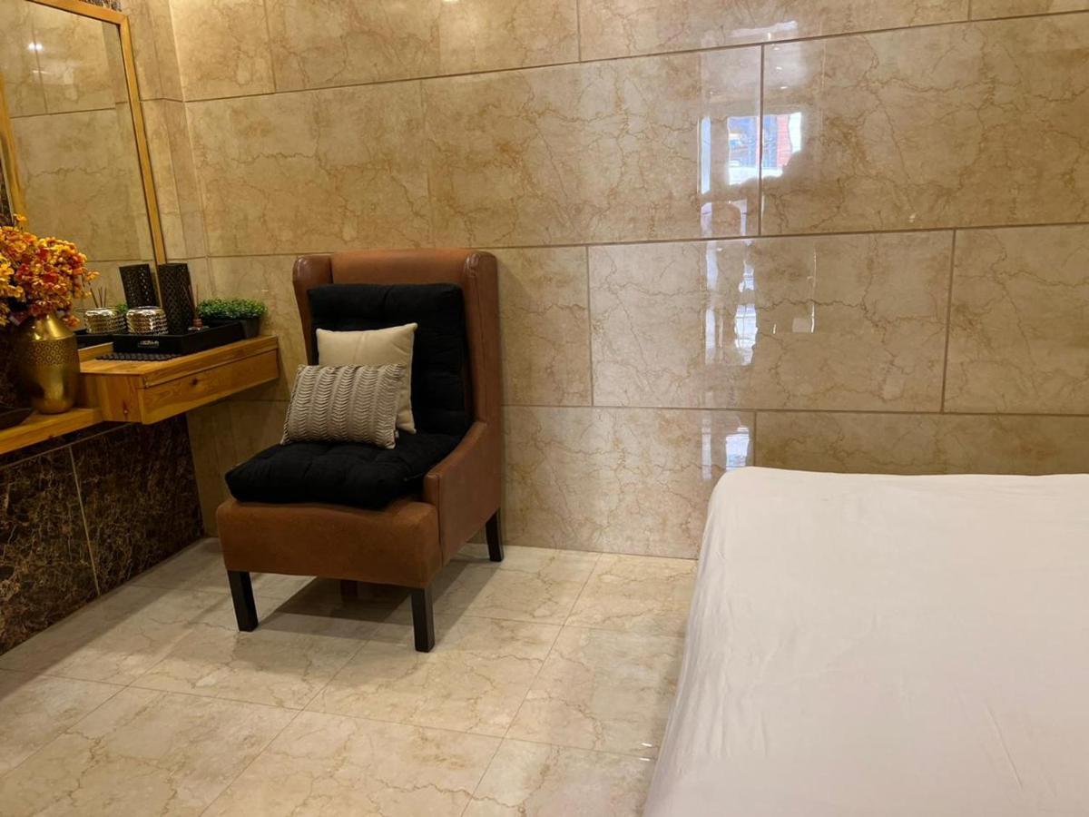 ניו דלהי Divine Studios Rajouri Garden מראה חיצוני תמונה
