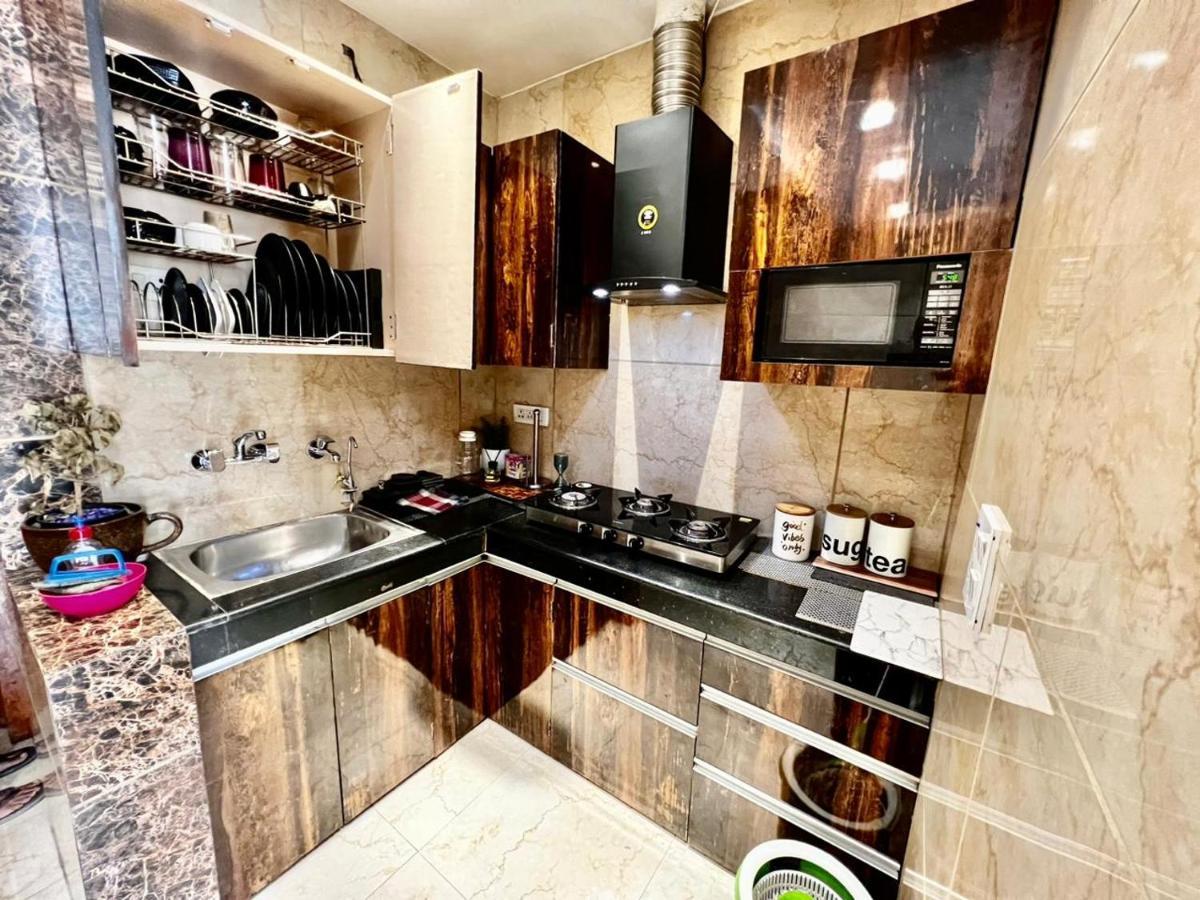 ניו דלהי Divine Studios Rajouri Garden מראה חיצוני תמונה